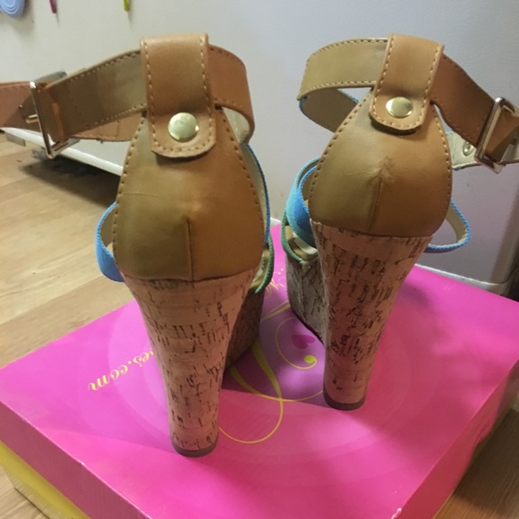 Blue/green ombré high wedge sandals size 8 - Picture 3 of 6